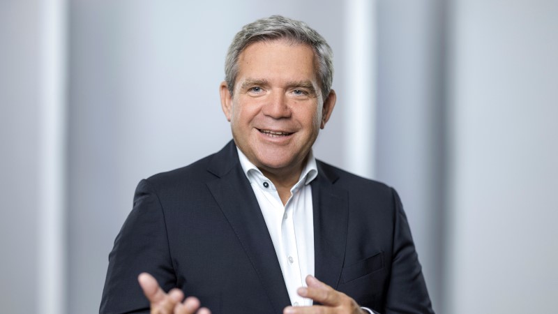 Friedrich Sobol, Vorstand ElectronicPartner, ist überzeugt von der erfolgreichen Zusammenarbeit mit der MHK Group.